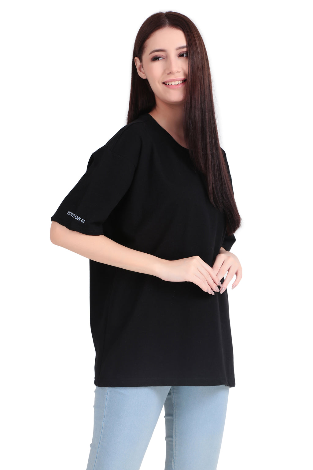 Unisex Oversized Off T-Shirt | Edition.01 Minimal. Bold. Urban.